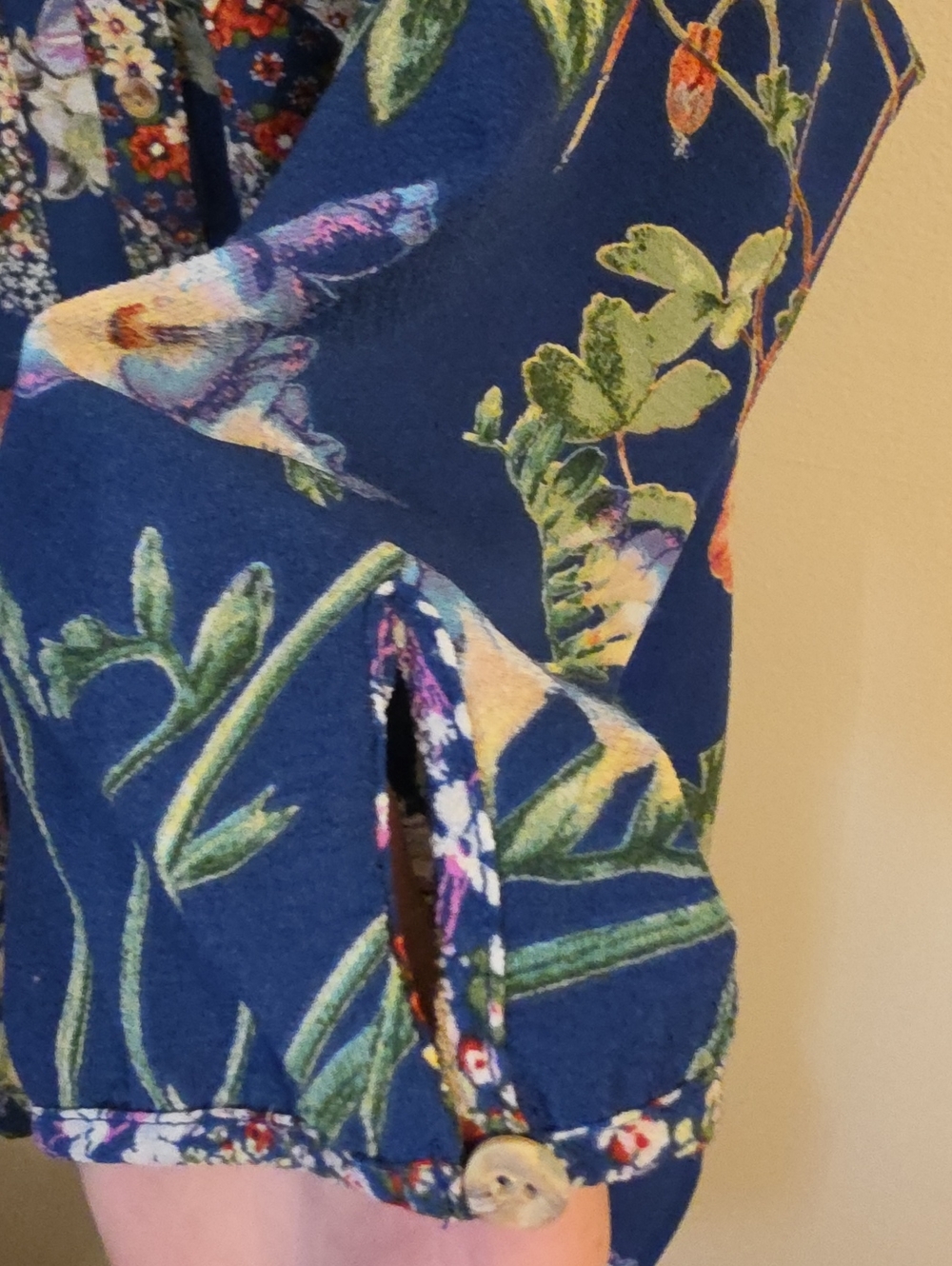 Fig and Flower Navy Floral V-Neck Tunic - Picture 5 of 8